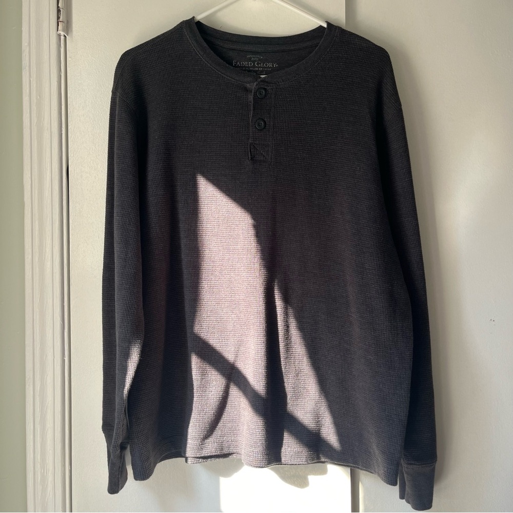 ⭐️ Grey Waffle Faded Glory long-sleeve button-up shirt